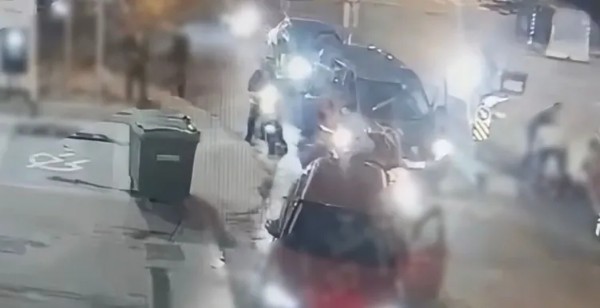 Feci Kaza Anı Kameraya Böyle Yansıdı! Başını Asfalta Çarpıp...